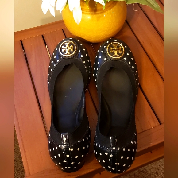 Tory Burch Black & White Polka Dot Ballet Flats - Picture 2 of 3